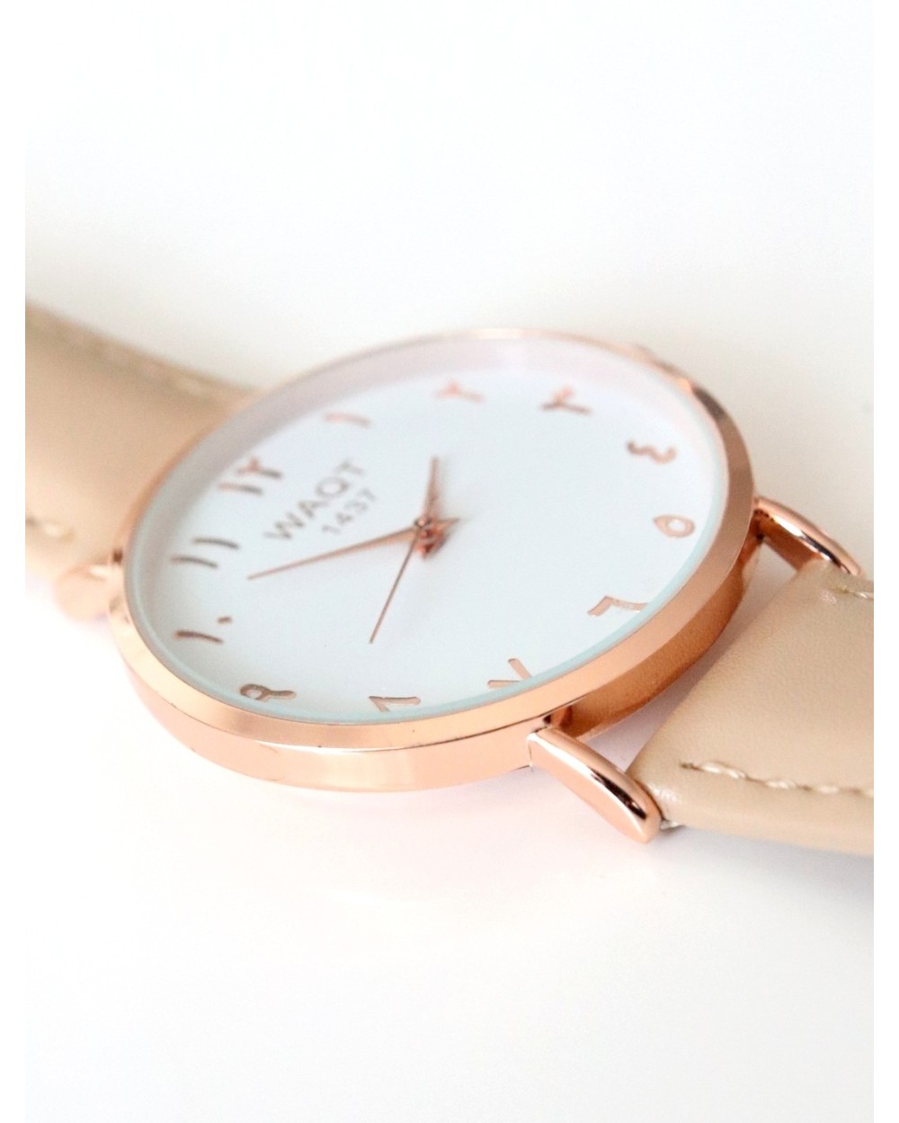 Montre Jihane chiffres arabes Waqt1437