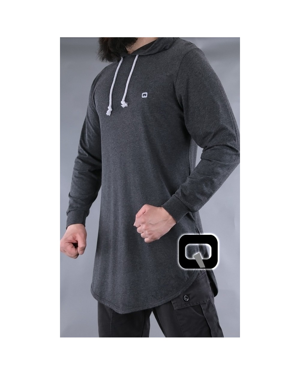 Tee shirt à capuche Qaba'il manches longues