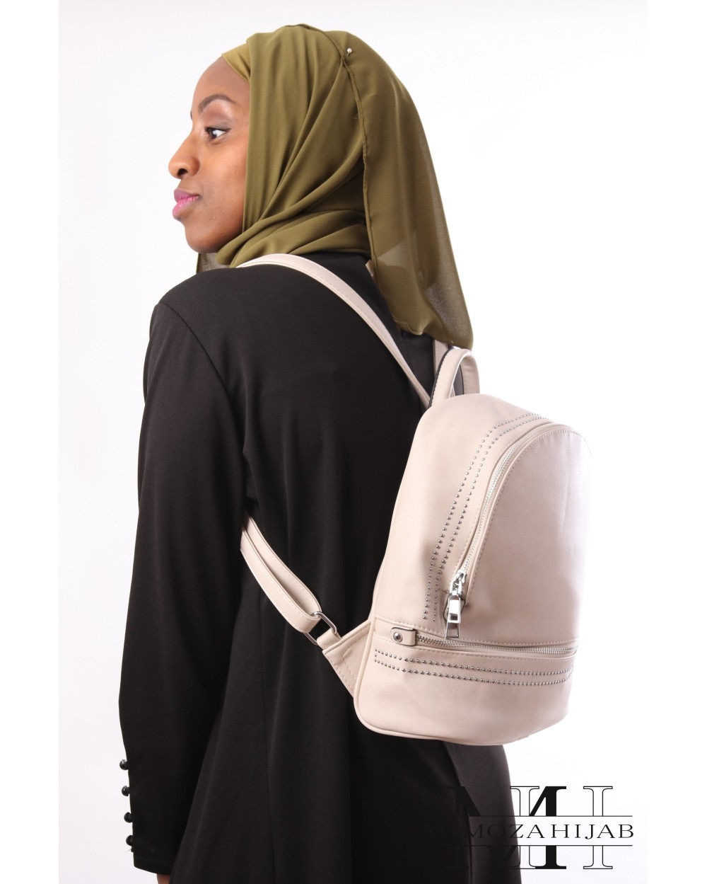 SOFY backpack with small silver nail
