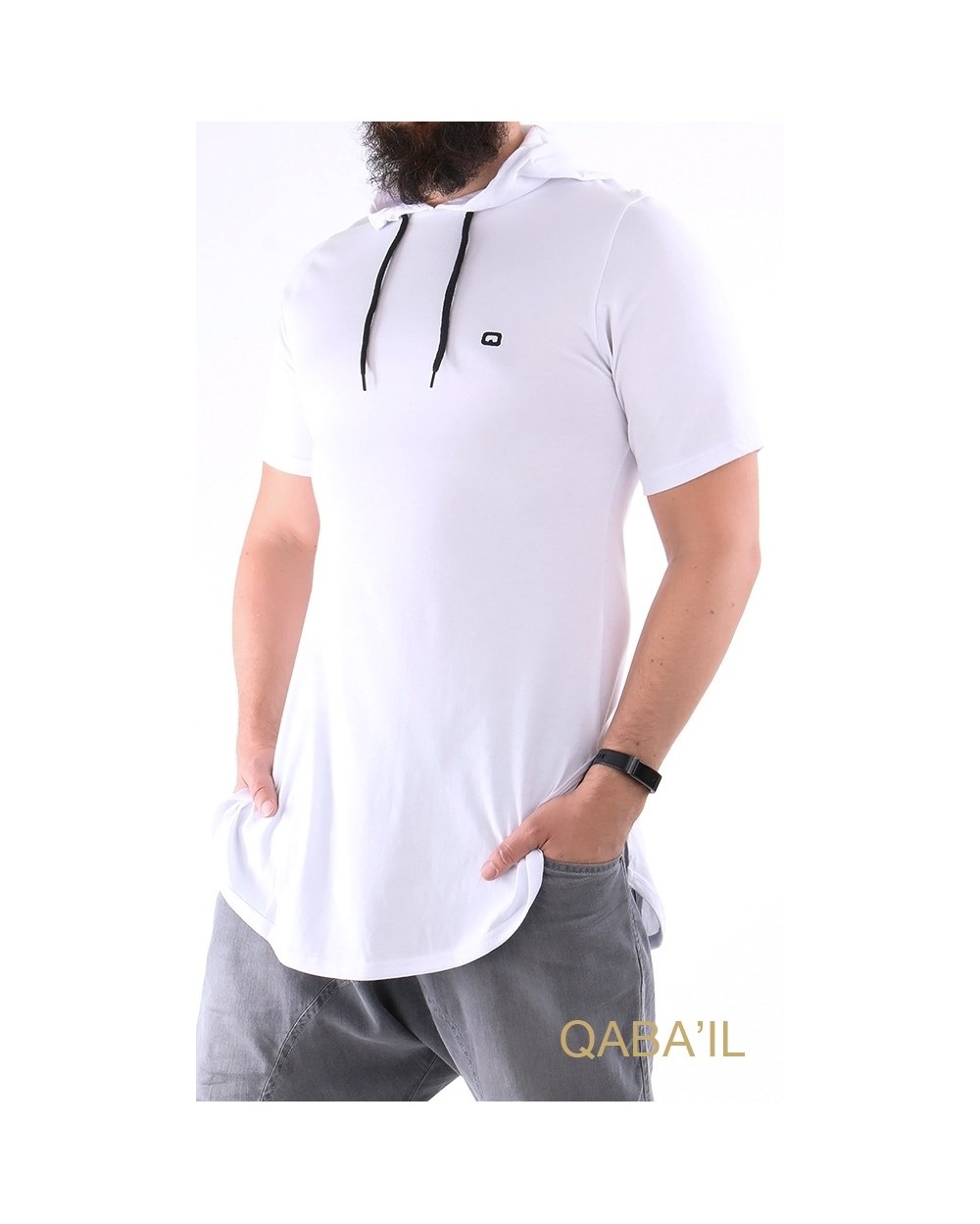 Qaba'il plain short-sleeved hooded t-shirt