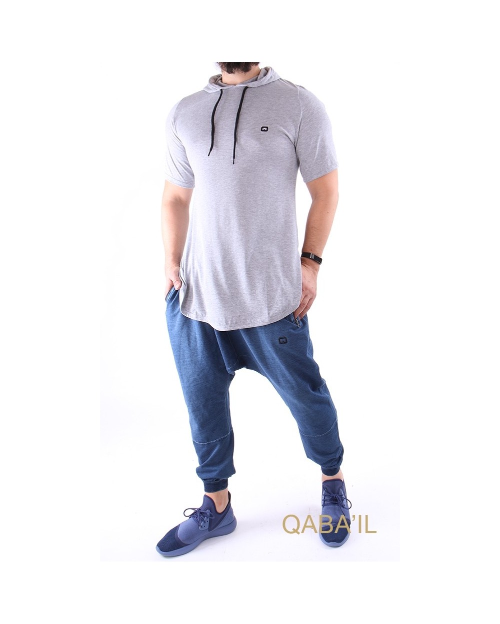Qaba'il plain short-sleeved hooded t-shirt