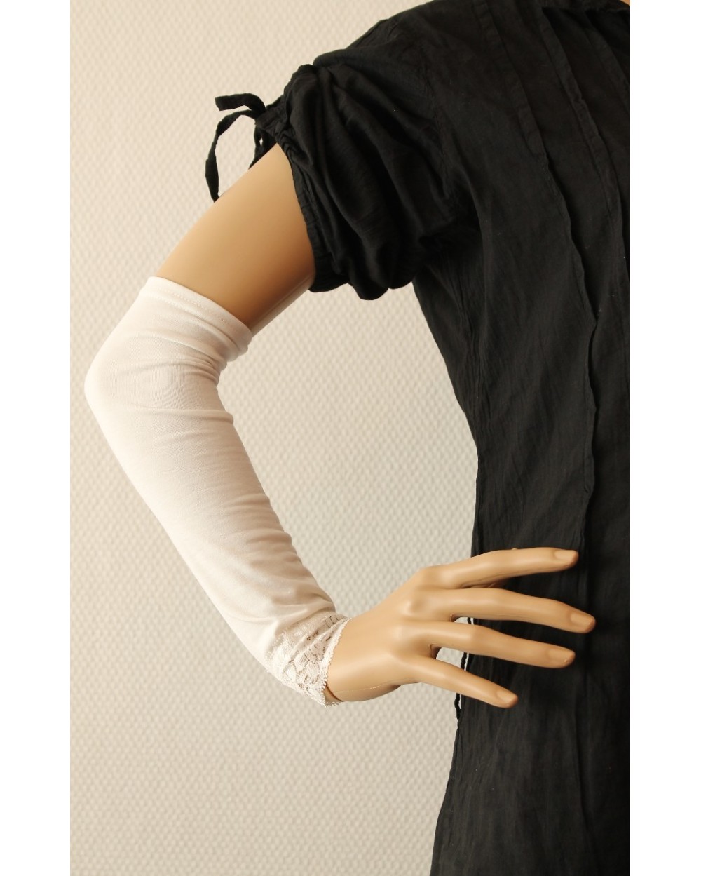 Manchette courte dentelle