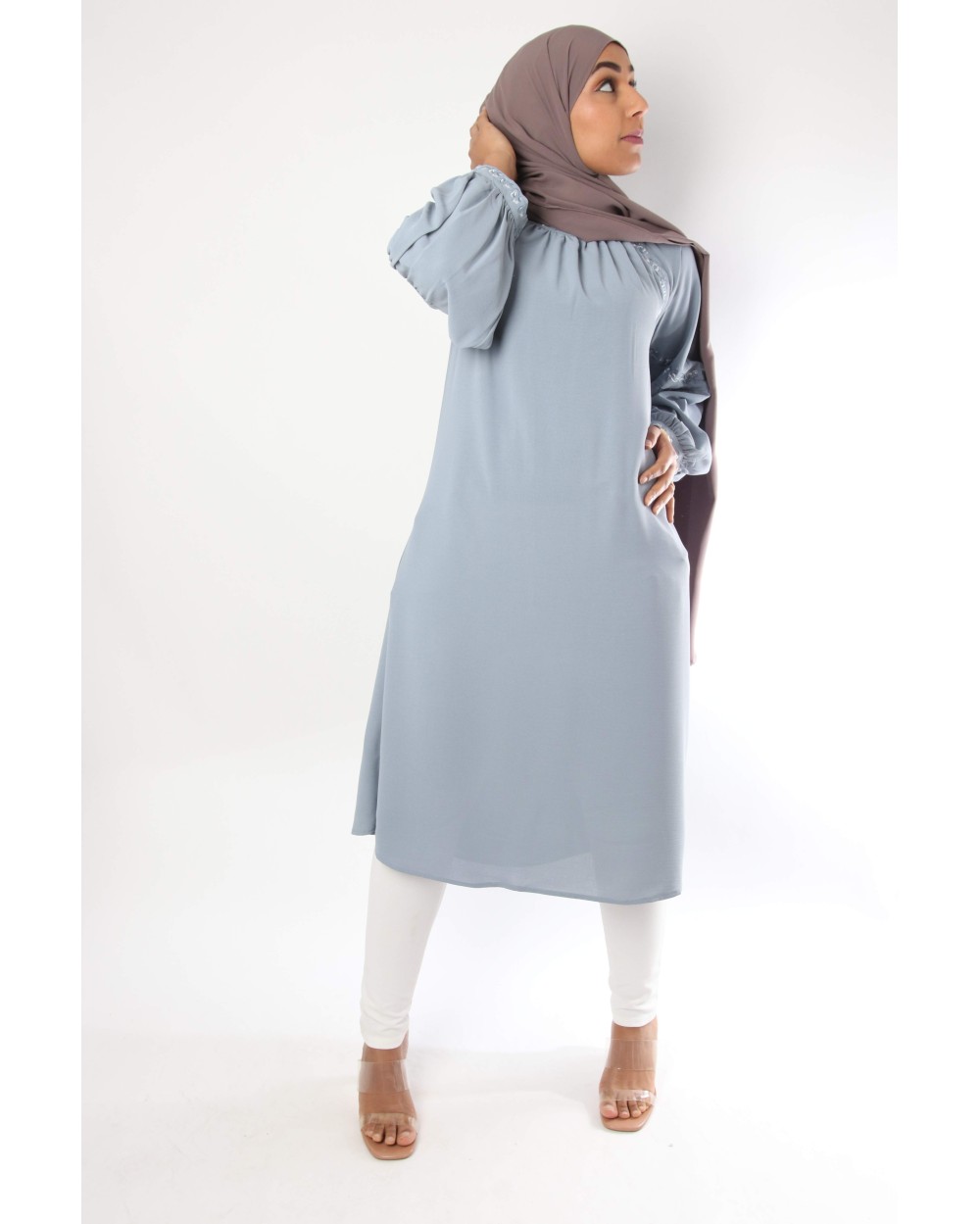 Tunic long embroidered lantern sleeves