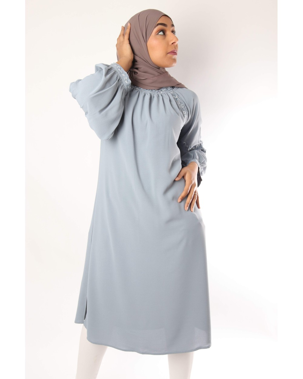 Tunic long embroidered lantern sleeves