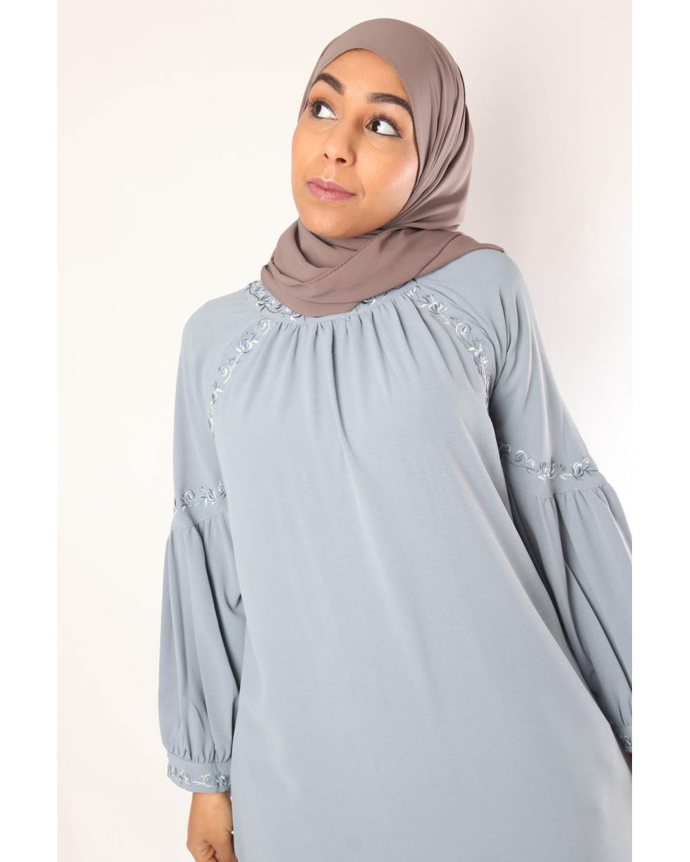 Tunic long embroidered lantern sleeves