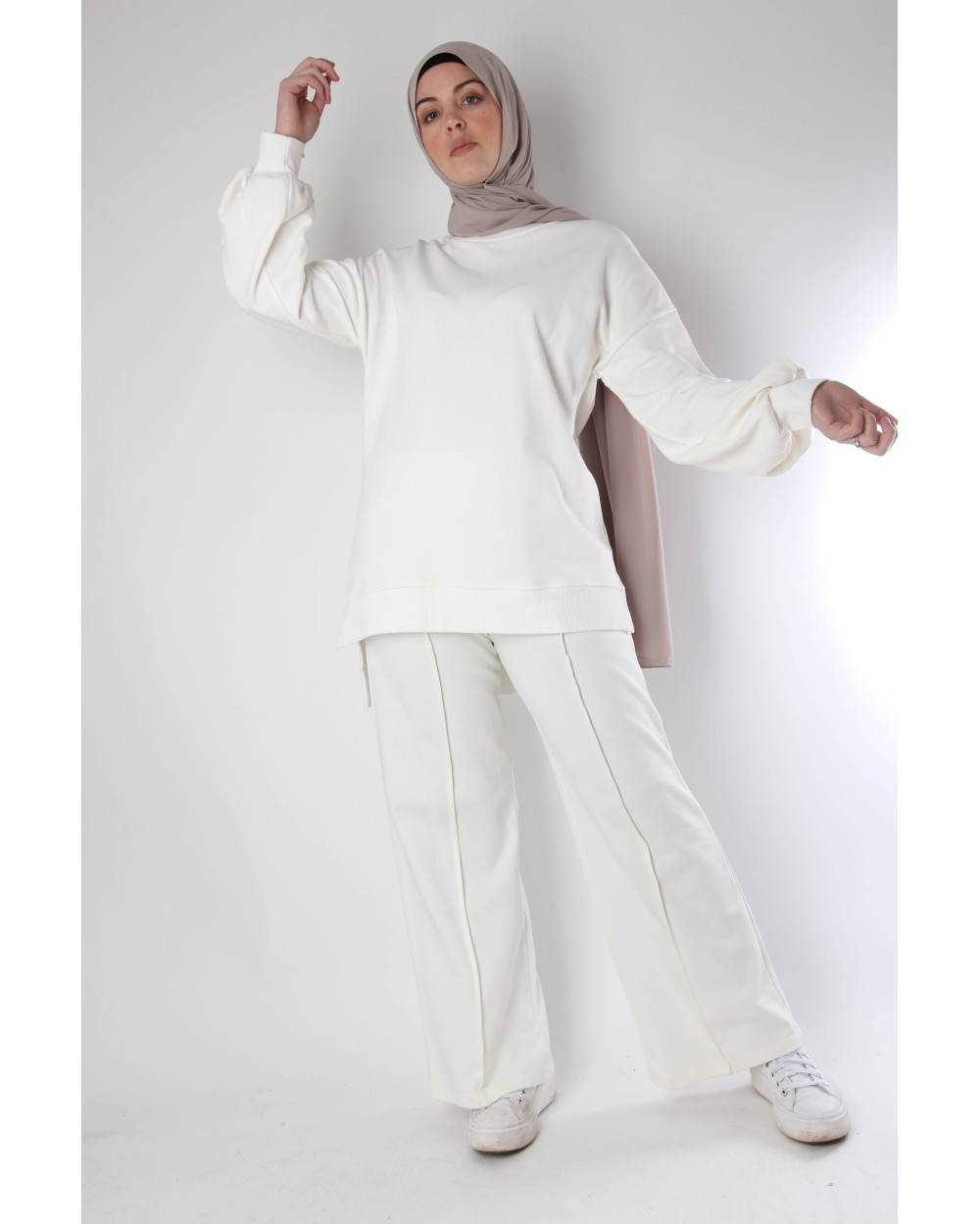 Elila sport chic set