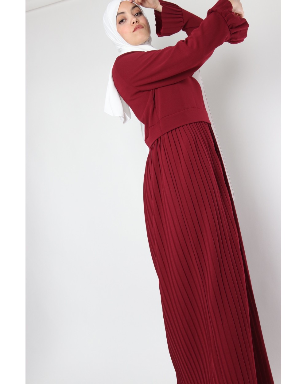 Romea dress with pleated bottom