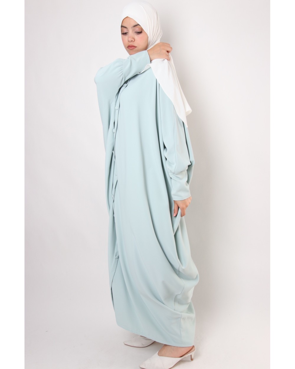 Oumi butterfly abaya