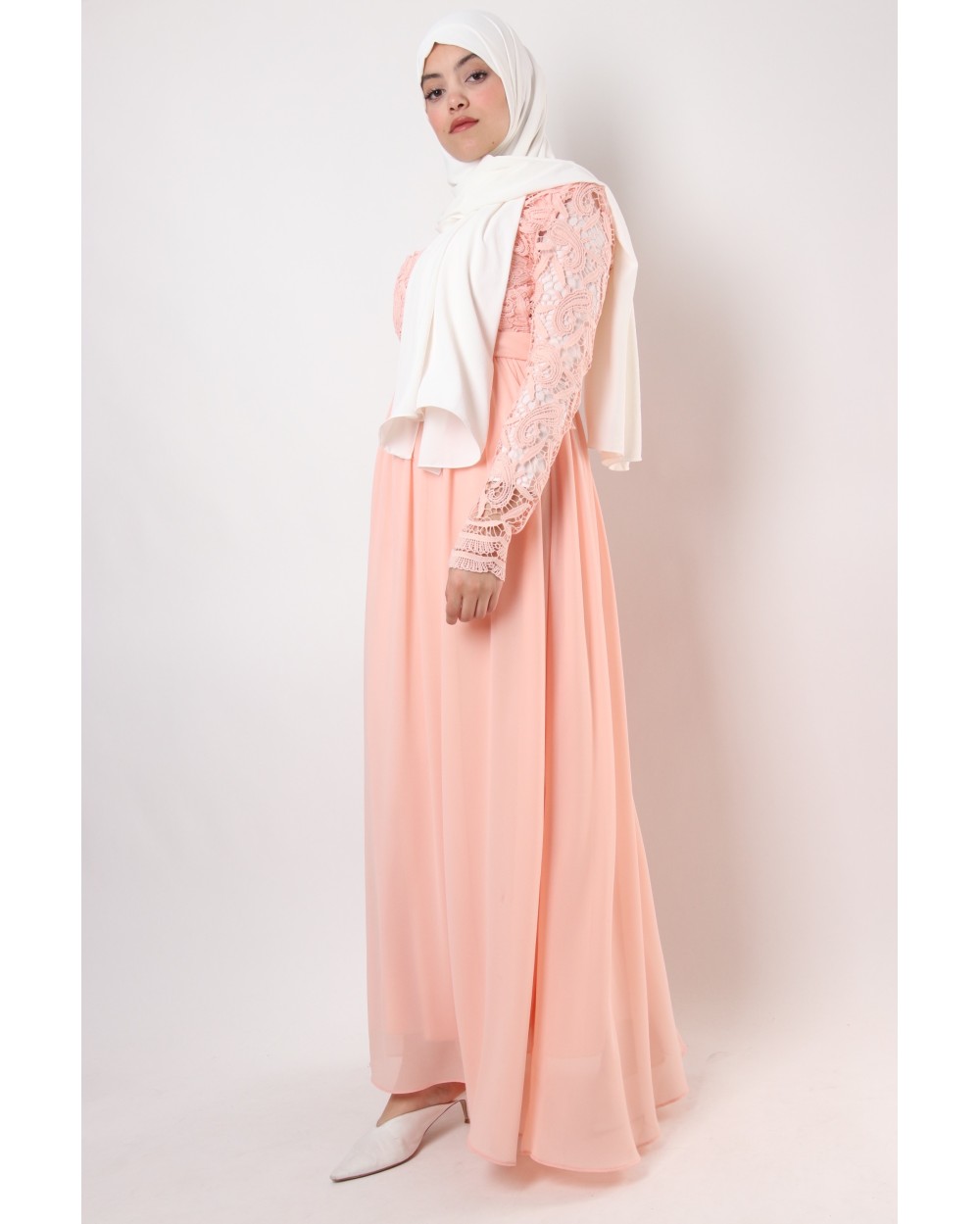 Dentella evening dress with lace sleeves