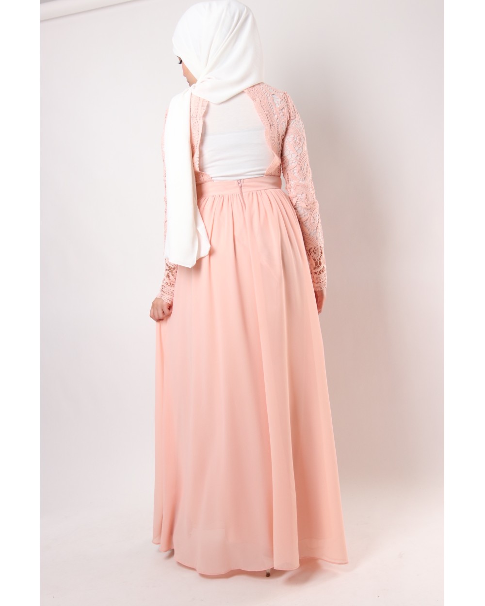 Dentella evening dress with lace sleeves