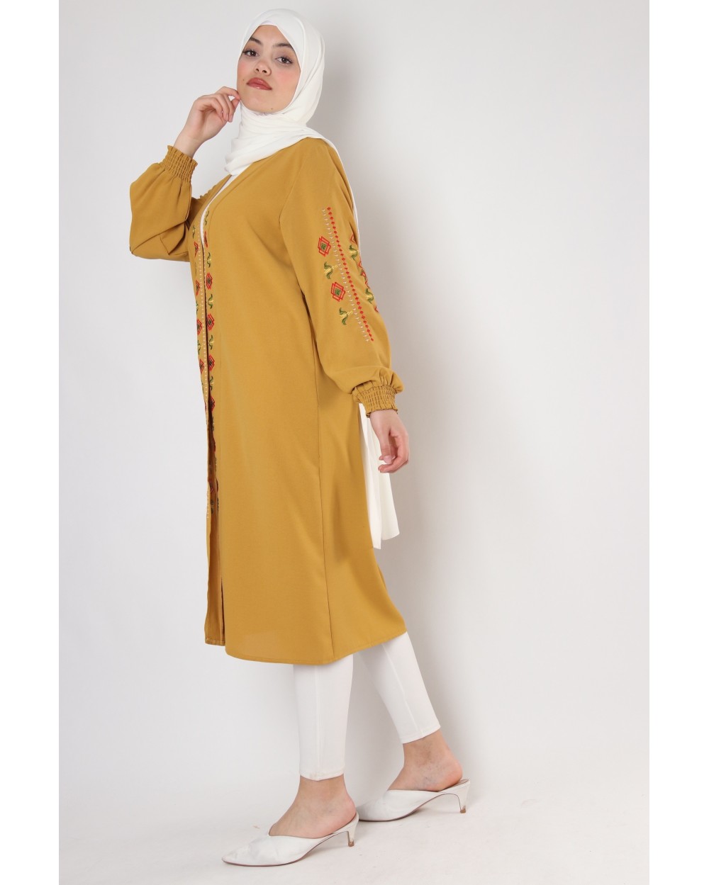 Kasami mid-length kimono