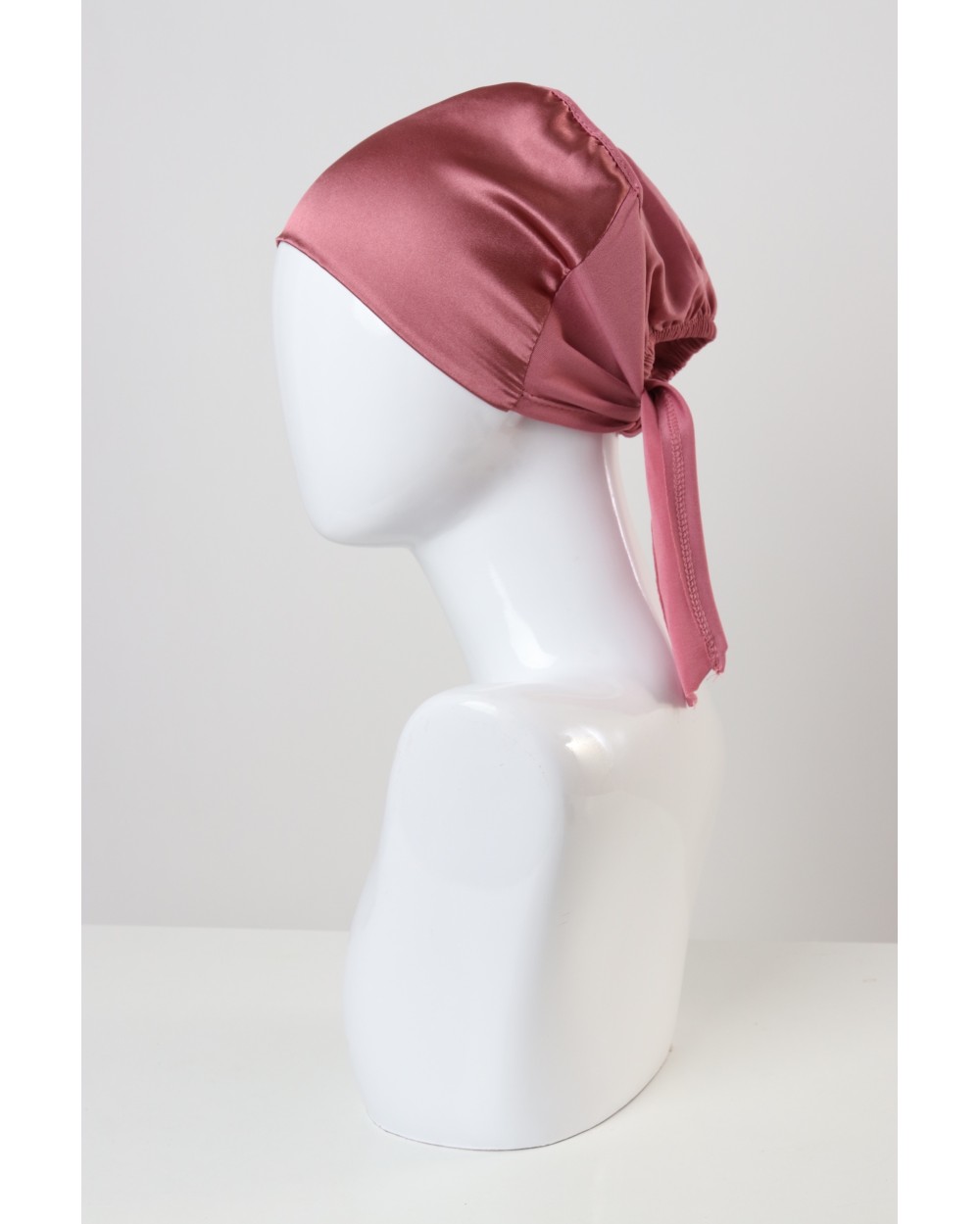 Bonnet satiné