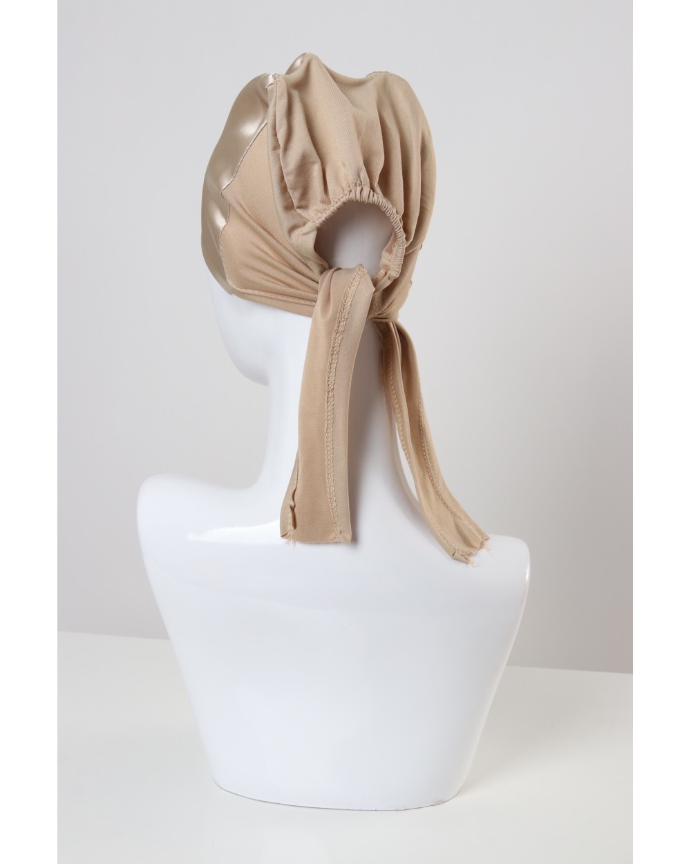 Bonnet satiné