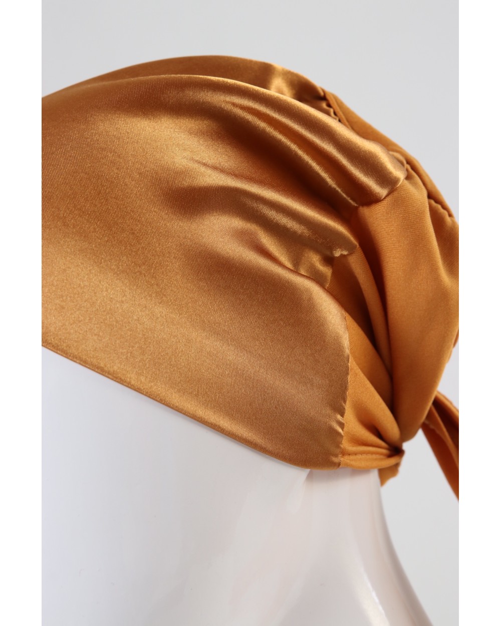 Bonnet satiné