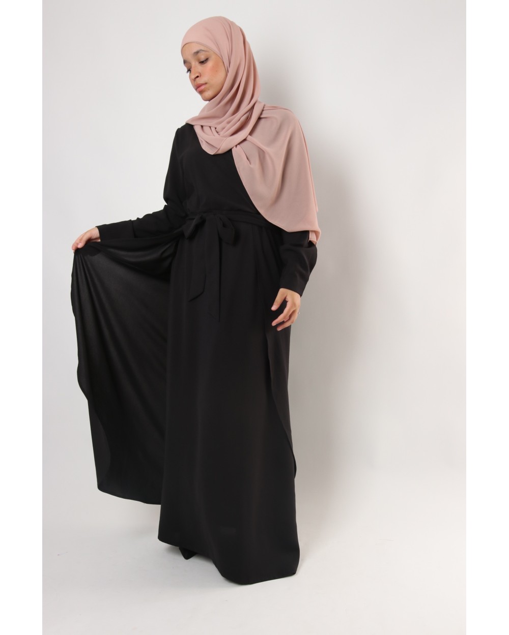 Roba Riyana with sides