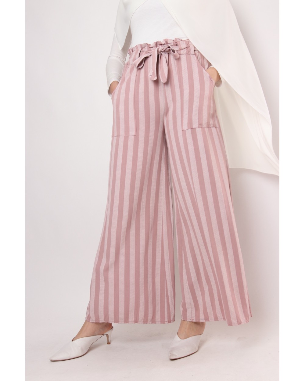 Palazzo Pavlova with wide stripes