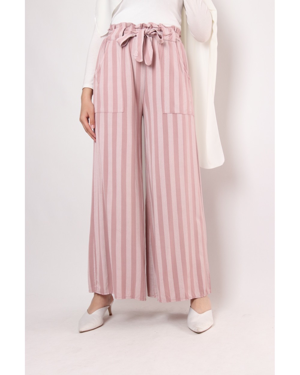 Palazzo Pavlova with wide stripes