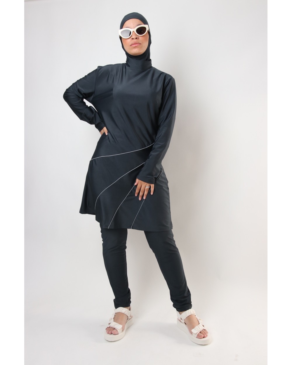 Burkini Ines with piping colors