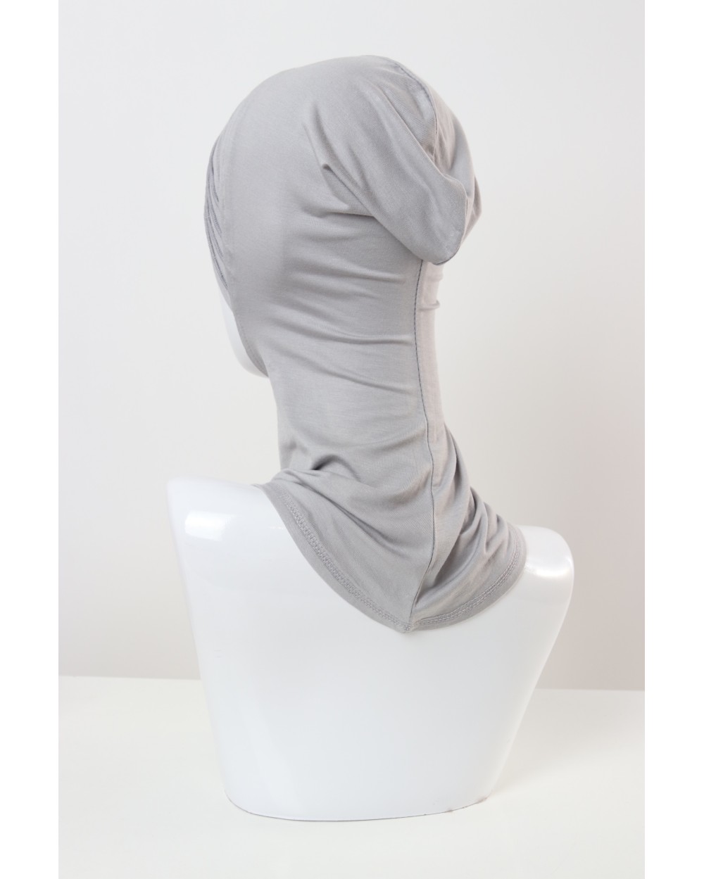 Cagoule croisée avec liserai