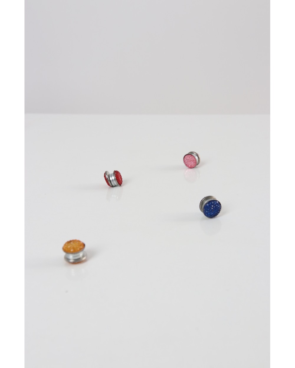 Petite broche aimantée Strass