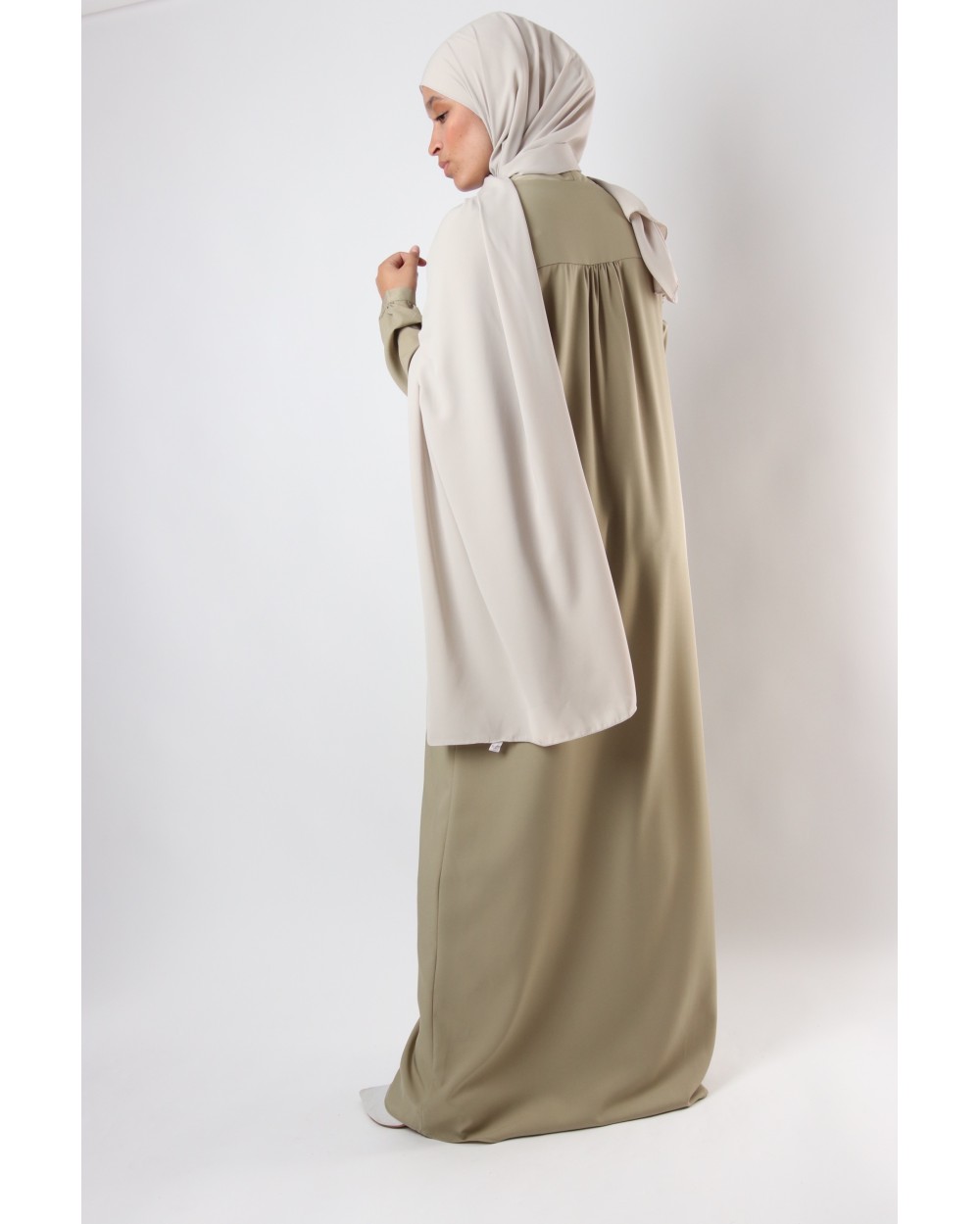 Abaya Atemporelle