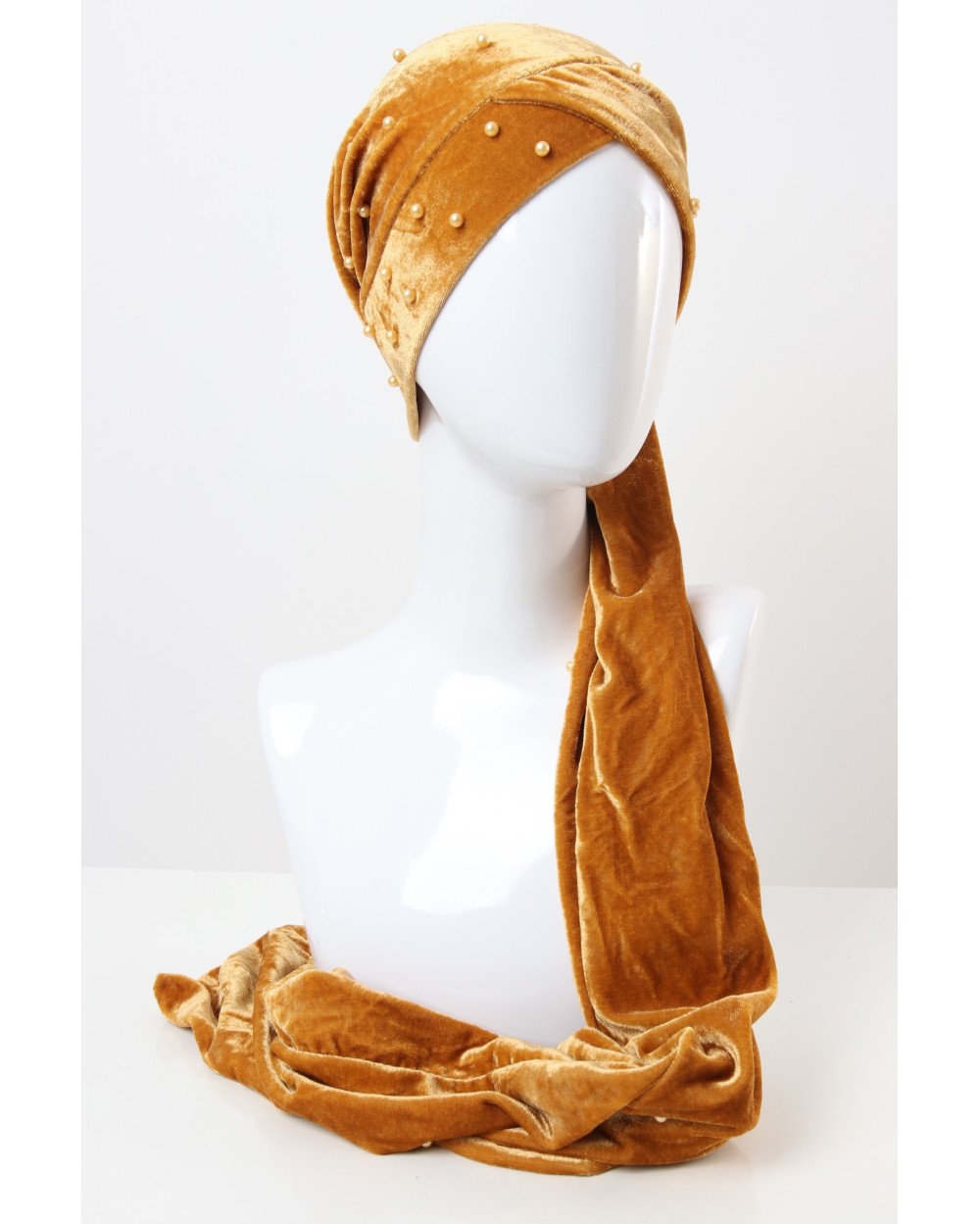 Turban to tie in pearl velvet