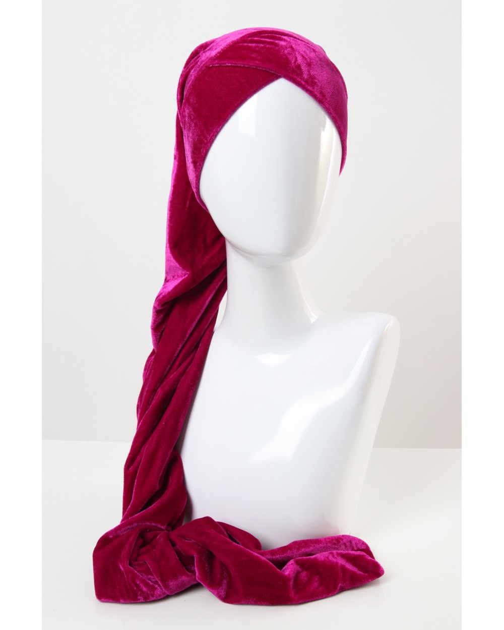 Turban to tie in plain velvet