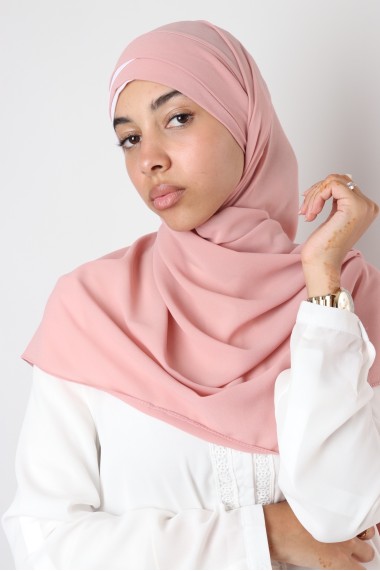 Hijab Soukaïna à nouer...
