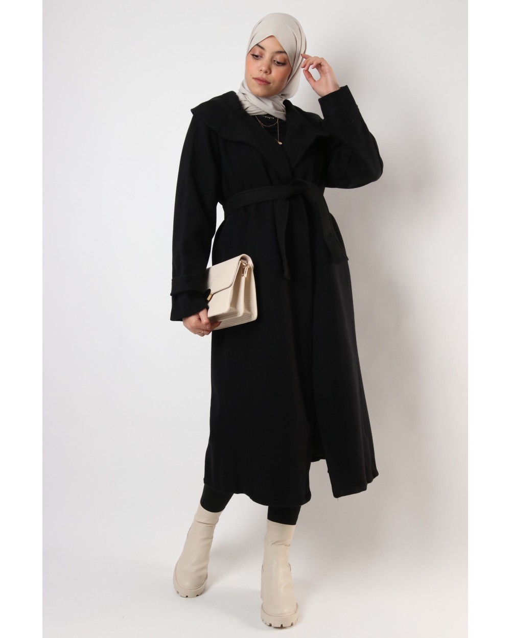Mattalia coat with belt