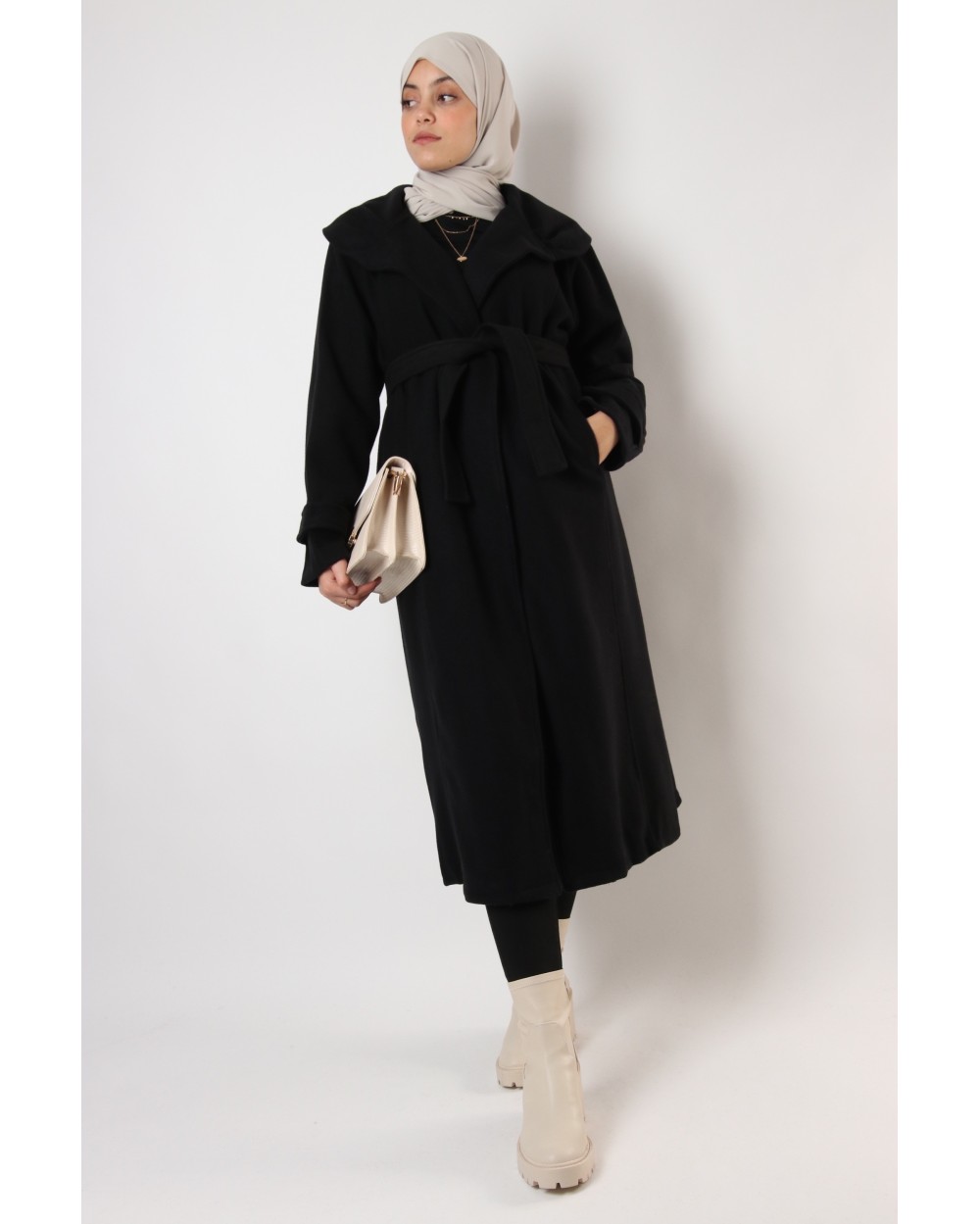 Mattalia coat with belt