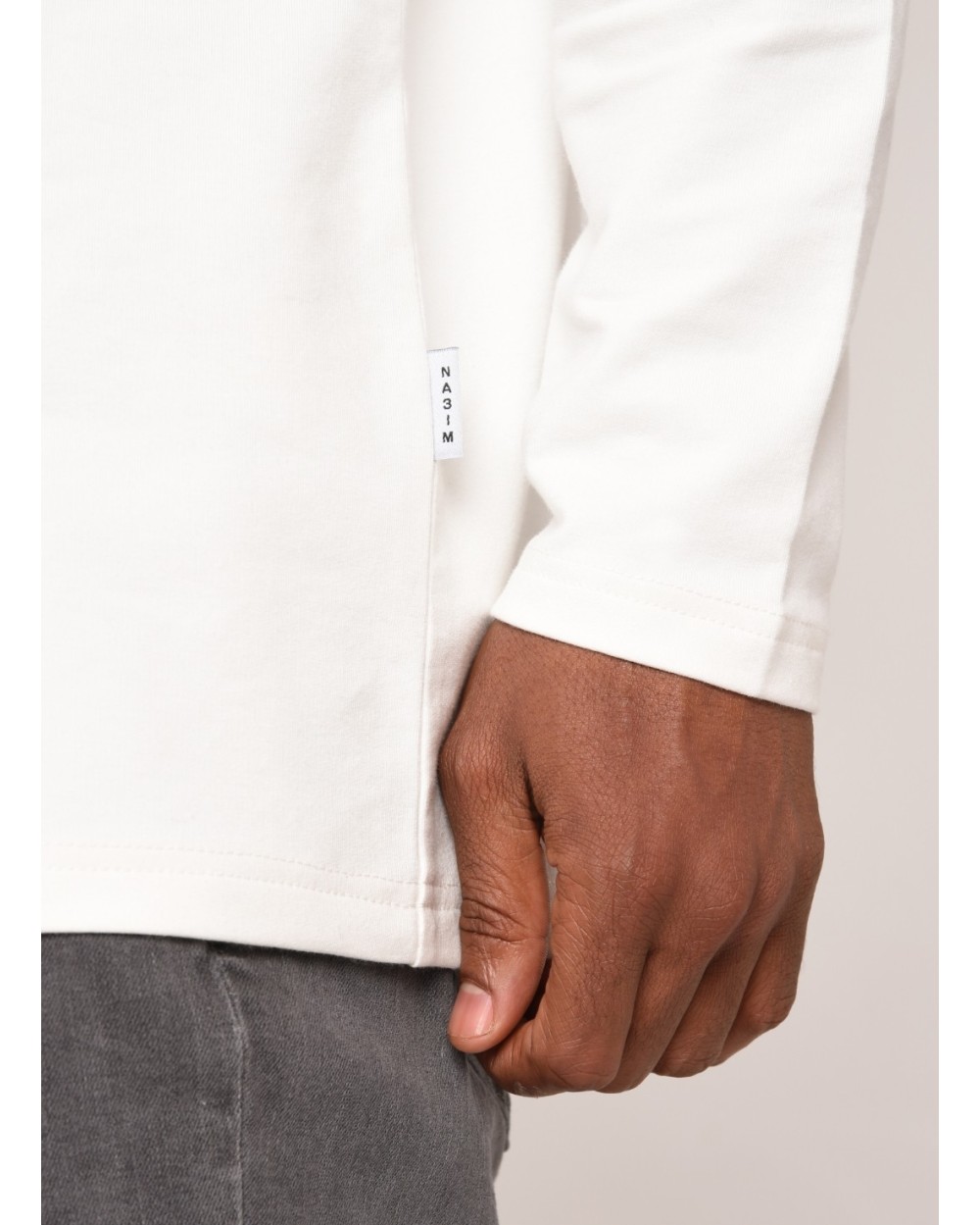 Sign NAIII lightweight sweater