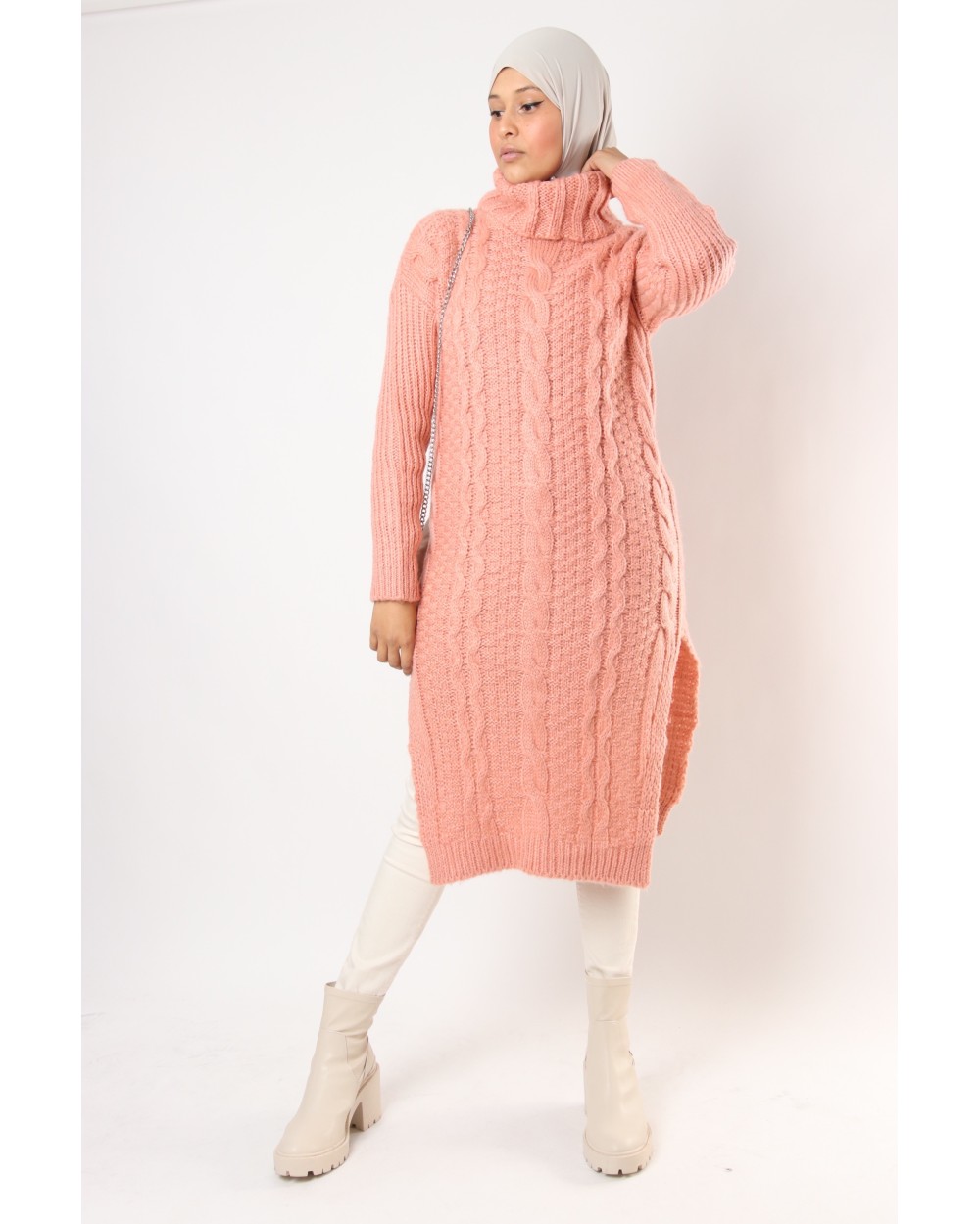 Robe Pull Sandy tricoté avec col roulé