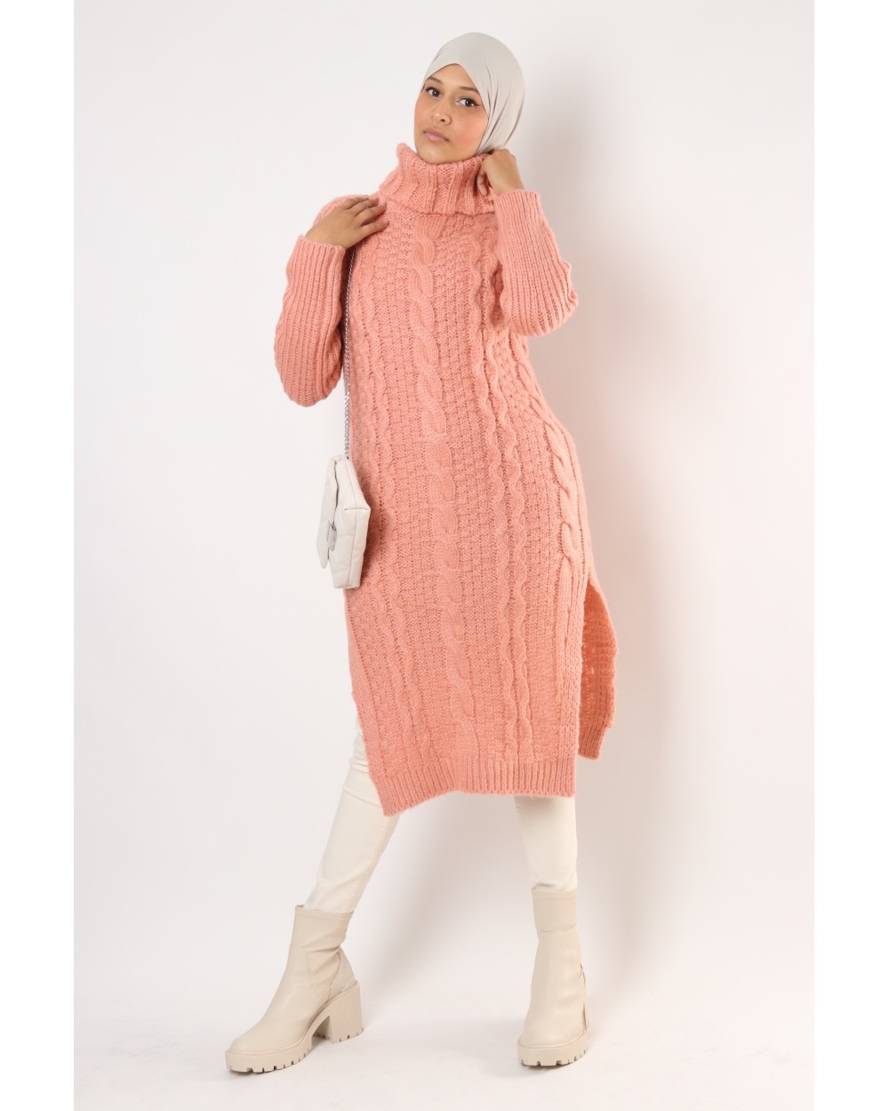 Robe Pull Sandy tricoté avec col roulé