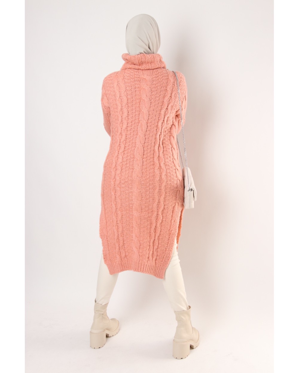 Robe Pull Sandy tricoté avec col roulé