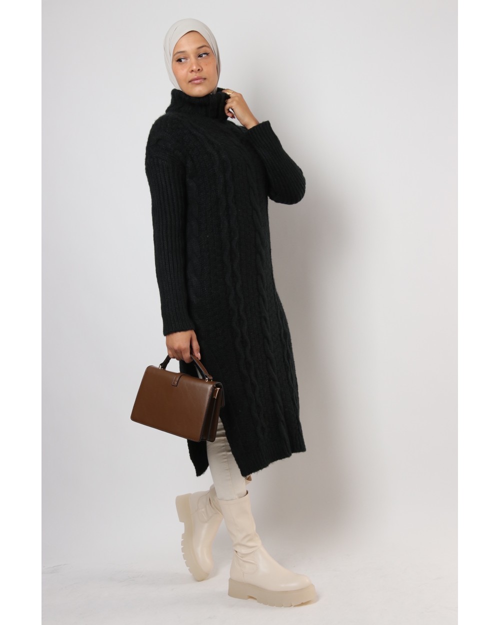 Robe Pull Sandy tricoté avec col roulé