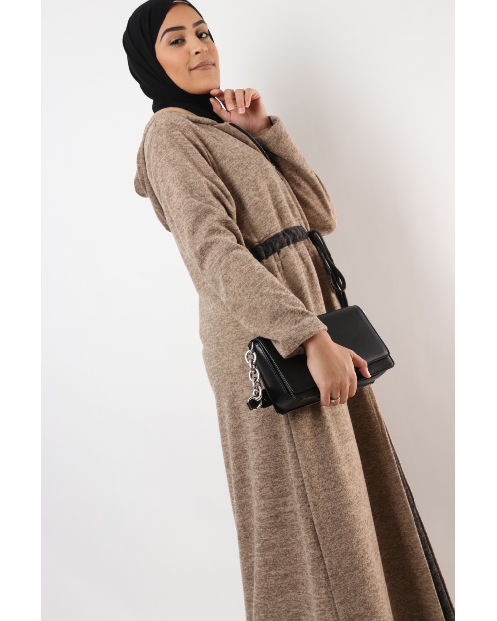 Two-tone Hajjira dress with hood and zip