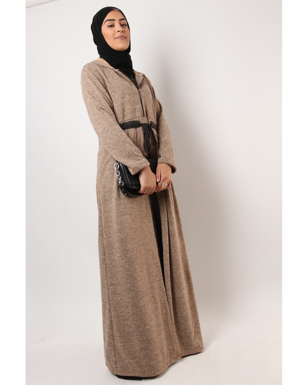Two-tone Hajjira dress with hood and zip