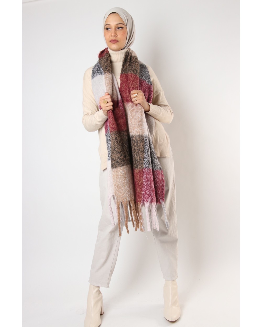 Rectangular Edicya scarf