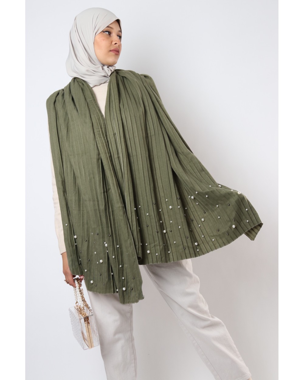 Maxi pleated scarf with pearls