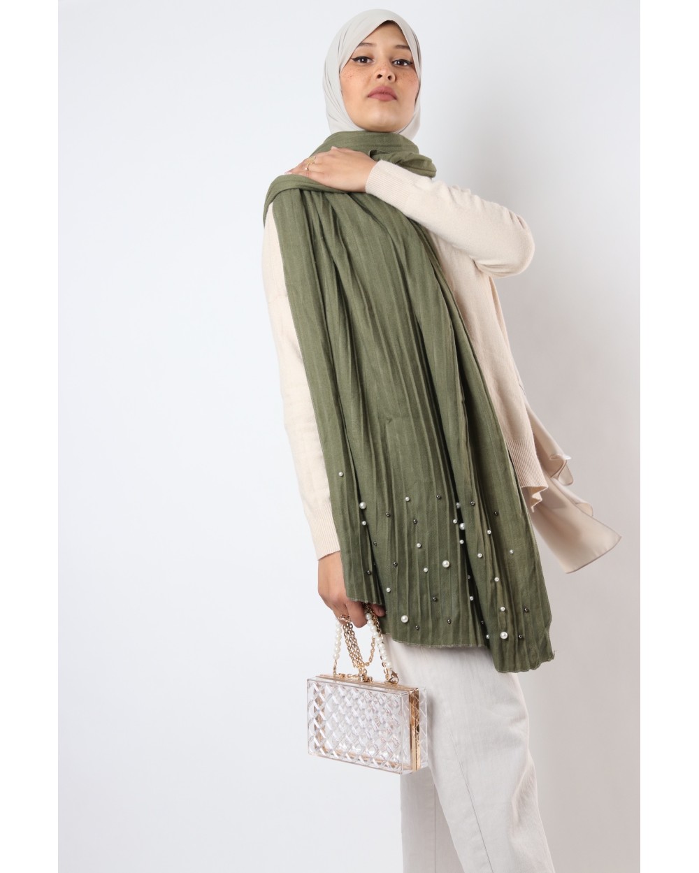 Maxi pleated scarf with pearls