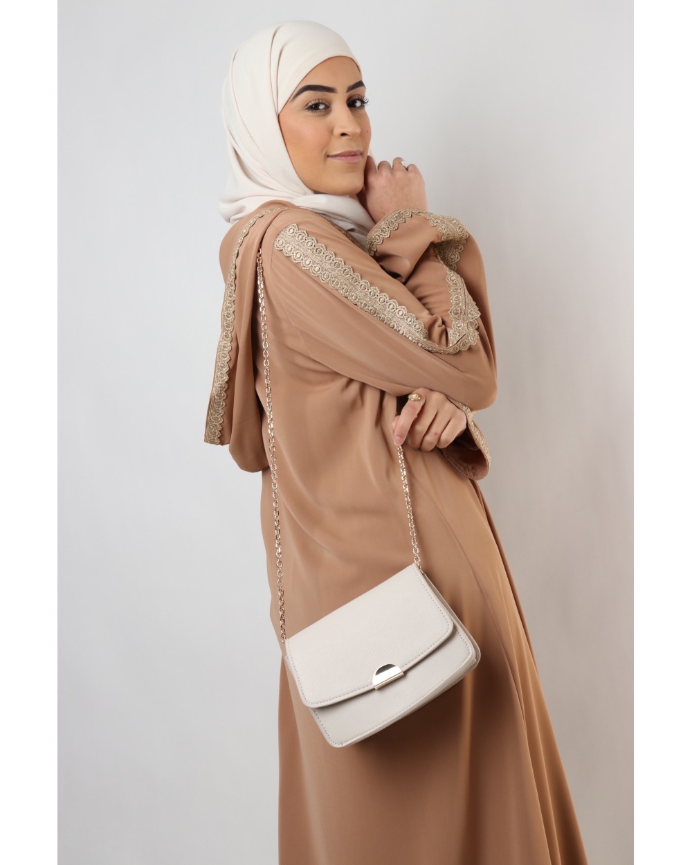 Afelina hooded abaya