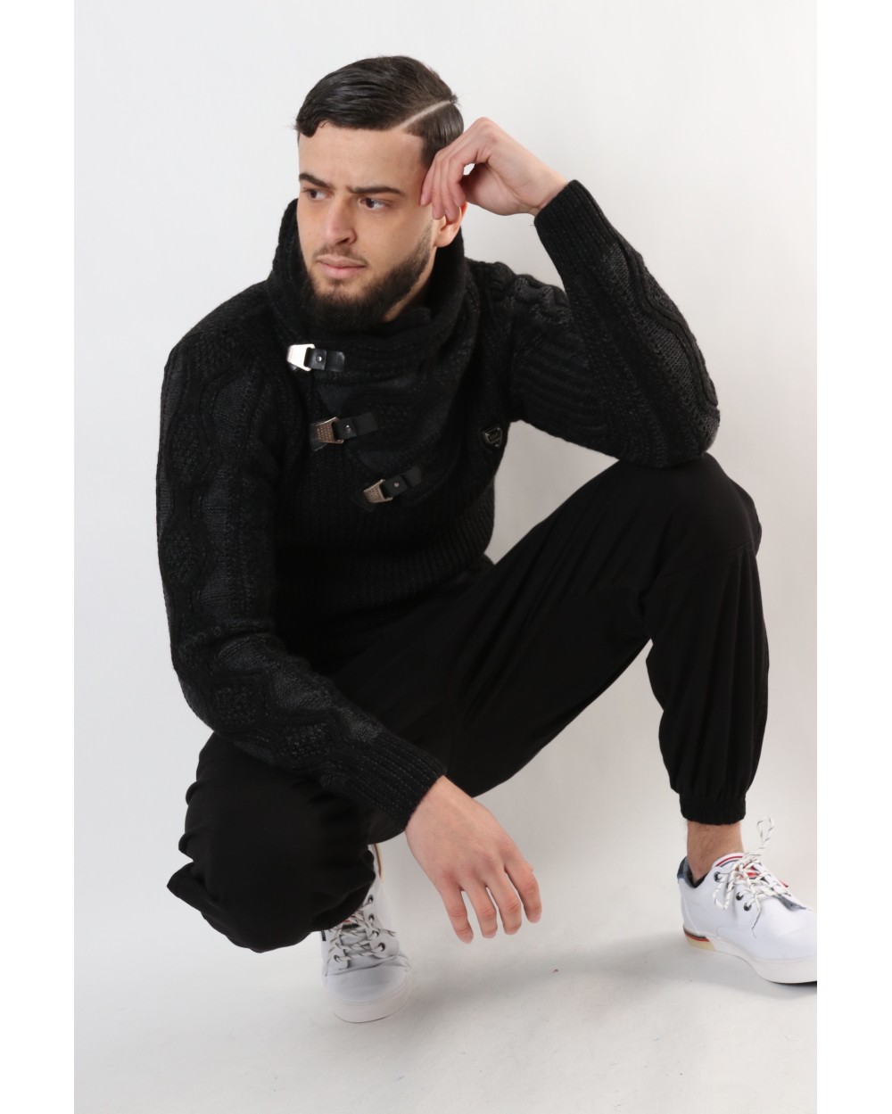 Pull en laine avec col montant ajustable