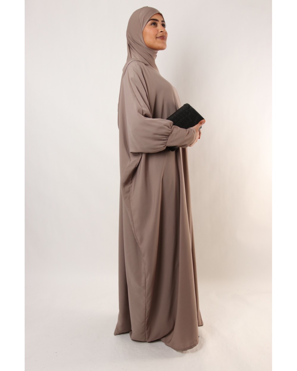 Abaya oversize hijab integrated hood