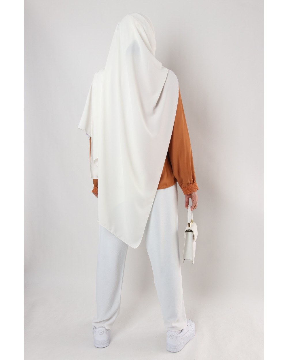 Camille blouse with puff sleeves