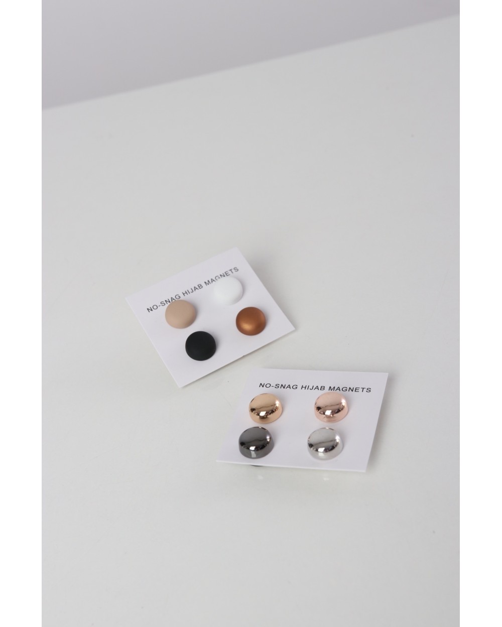 Set of magnets for hijab