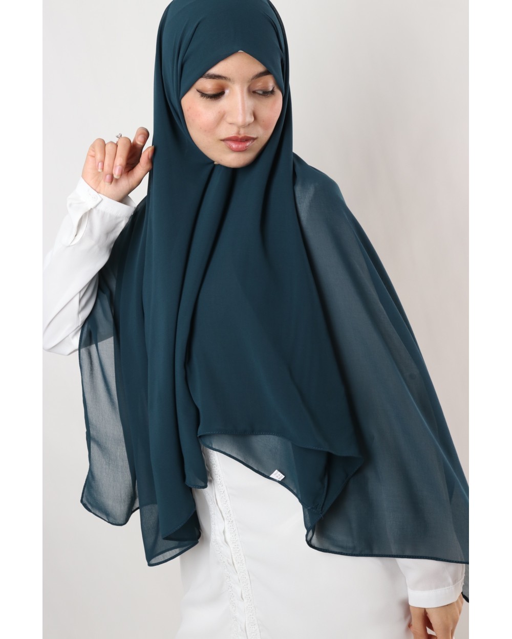Nissa square chiffon hijab 150cm