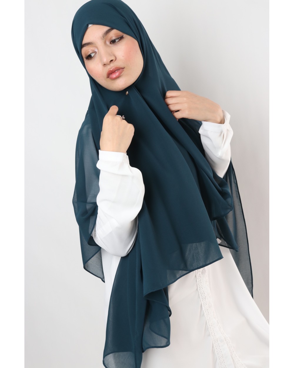 Nissa square chiffon hijab 150cm