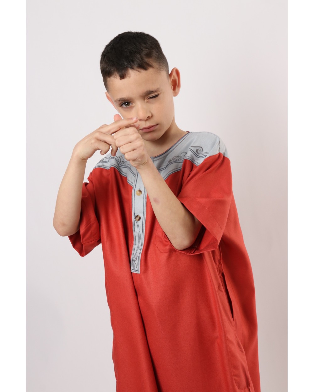 Qamis enfant motif tribal