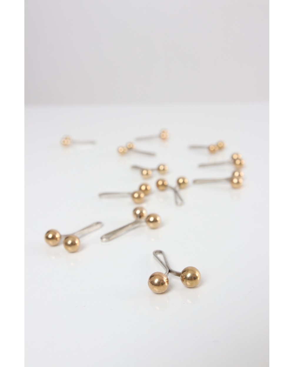 Set of 12 golden pearl hijab fasteners