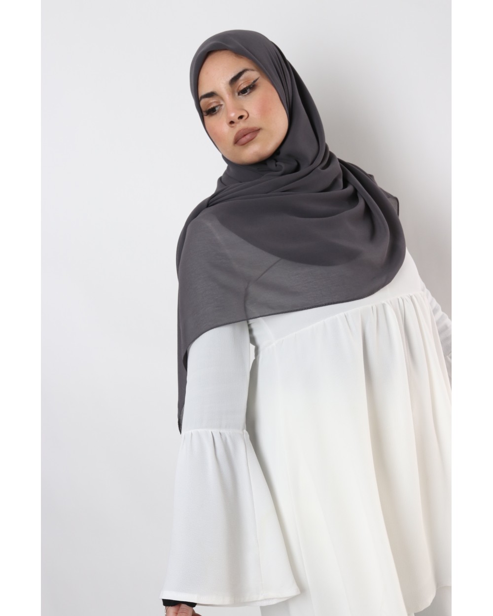 Nissa square chiffon hijab 150cm